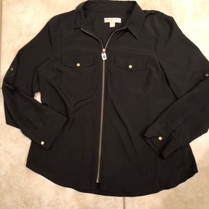 MK blouse with zipper. Wear it up or down 💫